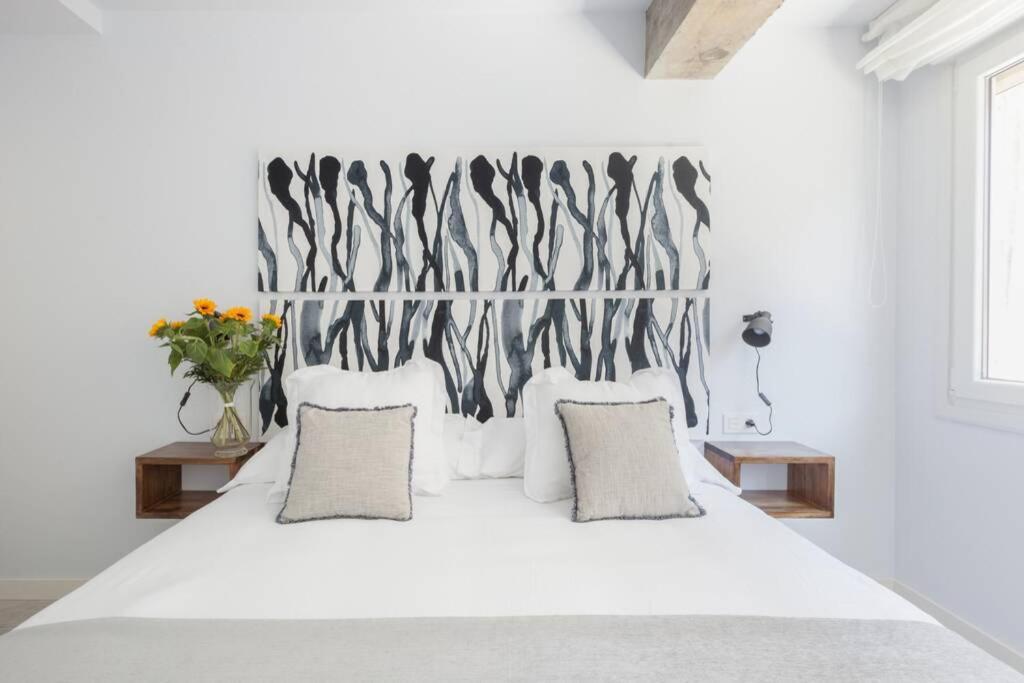 New Gorgeous Central Apartment - Beachfront - 3 Bd San Sebastián Esterno foto