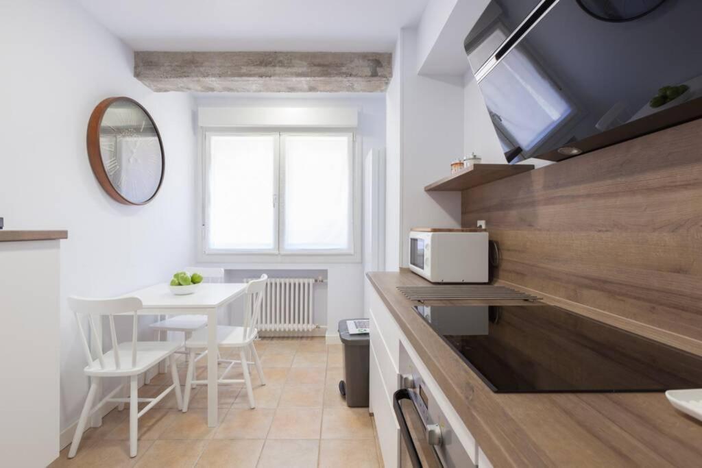 New Gorgeous Central Apartment - Beachfront - 3 Bd San Sebastián Esterno foto