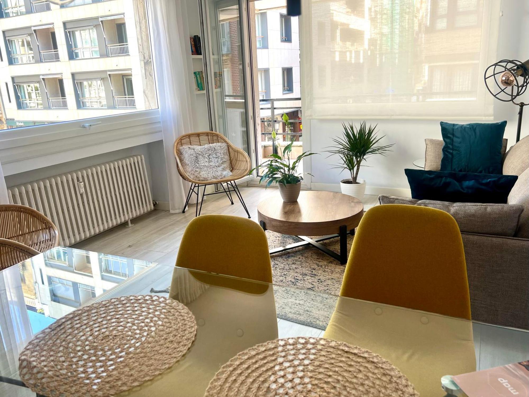 New Gorgeous Central Apartment - Beachfront - 3 Bd San Sebastián Esterno foto